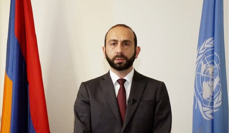 Anklavlar məsələsi ilə delimitasiya komissiyası məşğul olmalıdır - Mirzoyan