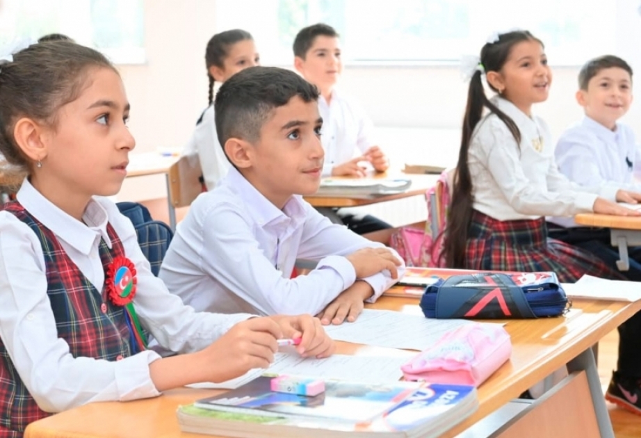 Şagirdlərin elektron yerdəyişməsi dayandırılır