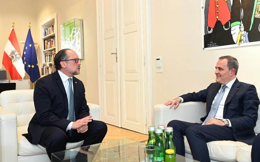 Ceyhun Bayramov avstriyalı həmkarı ilə danışıqlar apardı 