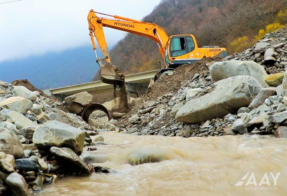 Qaşqaçay üzərində suötürücü borular bərpa olundu