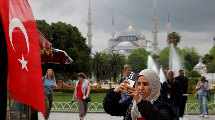 Lirənin çöküşü: Türkiyə iqtisadiyyatı çətin sınaqdan necə çıxacaq…
