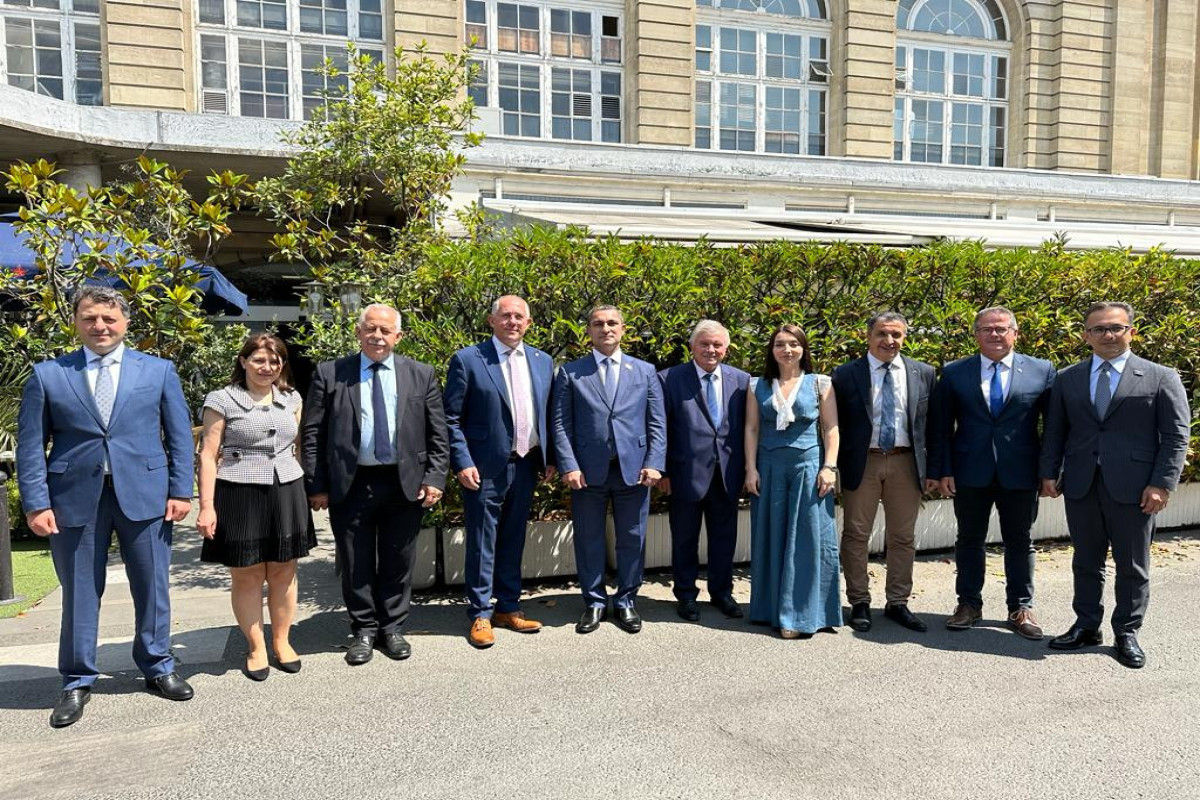 Azərbaycan deputatları fransalı həmkarları ilə görüşüblər