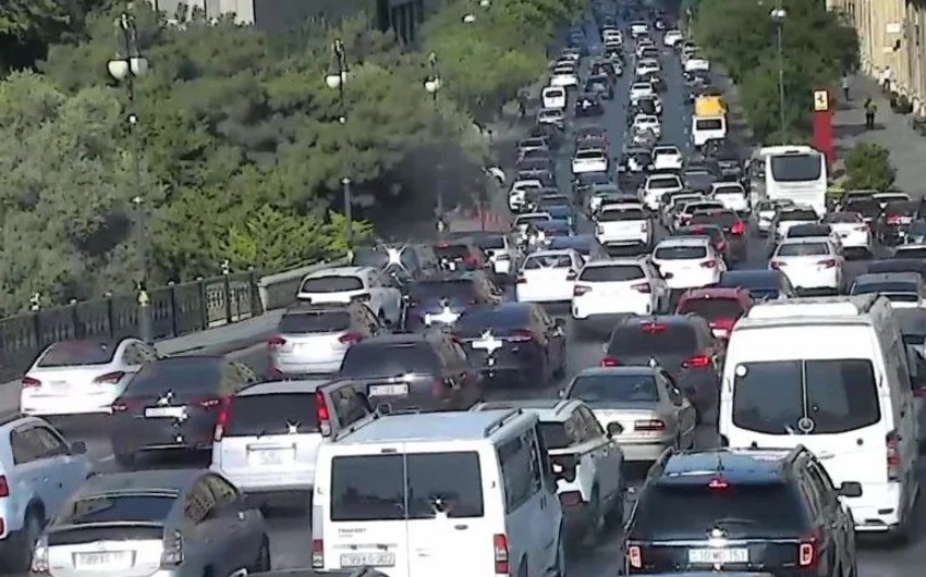 Tıxac olan yolların SİYAHISI