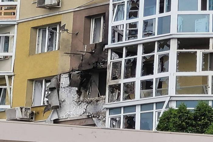 Rusiyada yaşayış binasına PUA hücumu - Yaralılar var
