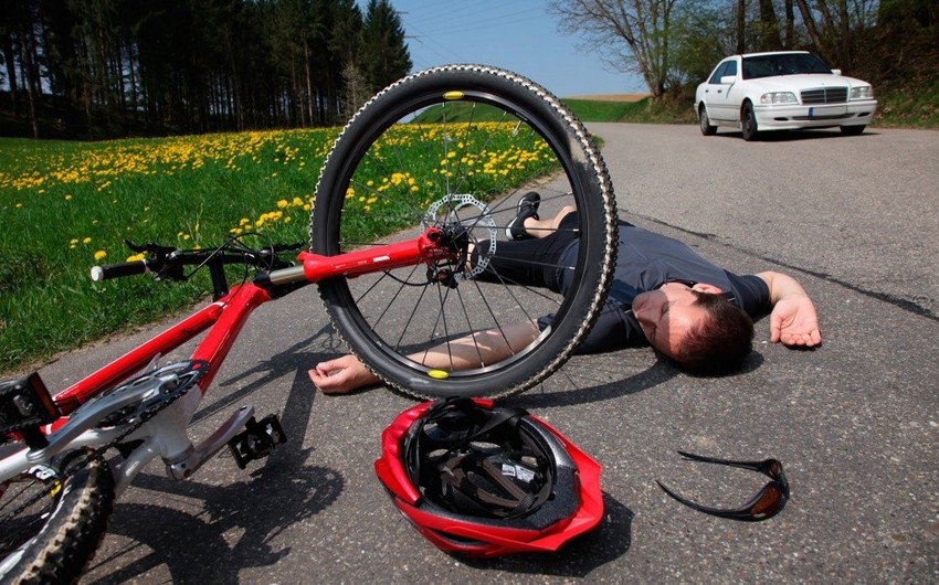 Velosipedçini maşın vurub ÖLDÜRDÜ