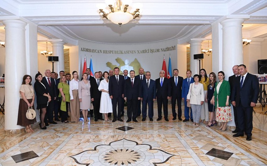 XİN-də Belarusla bağlı tədbir keçirilir - FOTO