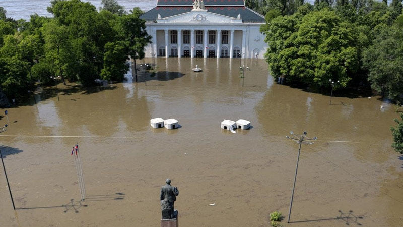 6-cı ayın 6-cı günü FOTOLARDA