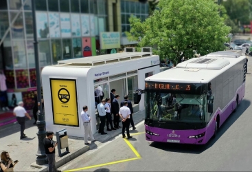 Bakıda 218 avtobus gecikir