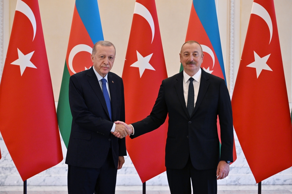 Prezidentlərin təkbətək görüşü olub - FOTO