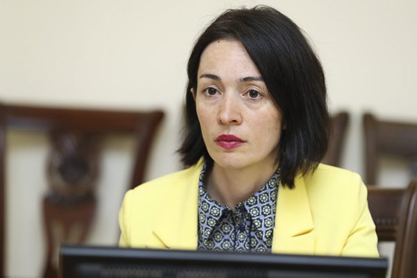 Ermənistanda Rusiya məktəblərinin açılması gündəmdədir