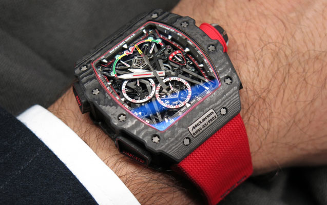 5000 manatlıq saata görə həbsə qayıdır