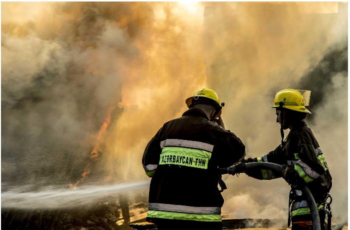 Sumqayıtda evdə yanğın