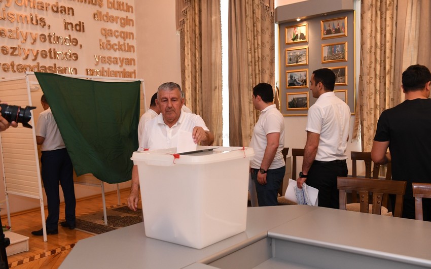 Dövlət Komitəsi yanında İctimai Şuraya seçkilər keçirildi - FOTOLAR