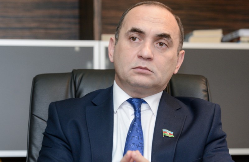 Deputat qanunsuz tikililərə nəzarətin sərtləşdirilməsindən DANIŞDI