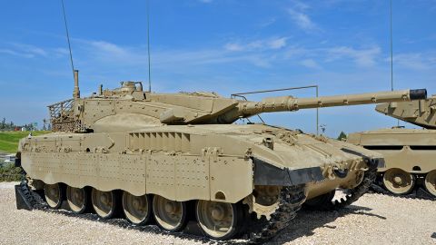 İsrail ilk dəfə Avropaya yerli tanklarını satacaq 