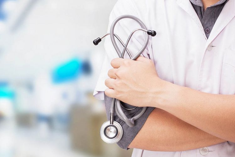 Tibb bacısının pulu və qol saatı oğurlandı