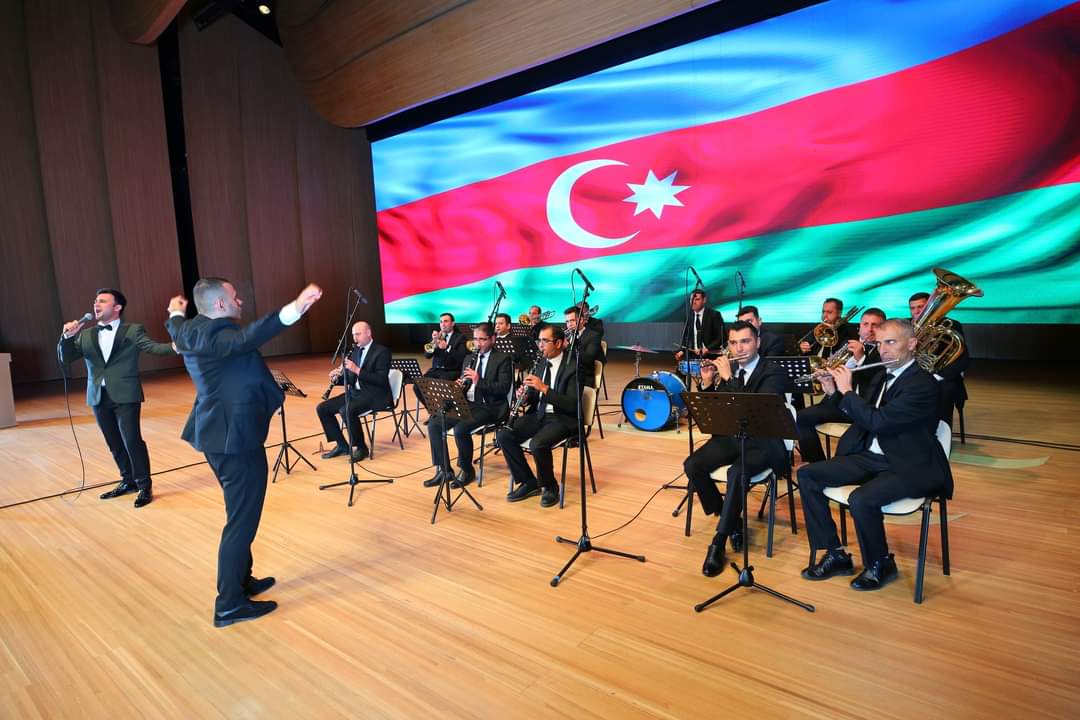 Dünyadakı Azərbaycanlı Təbiblərin Simpoziumu başladı - FOTO