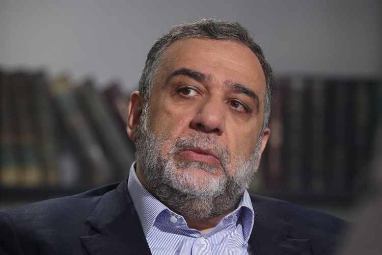 Ukrayna Vardanyanı AXTARIŞA VERDİ