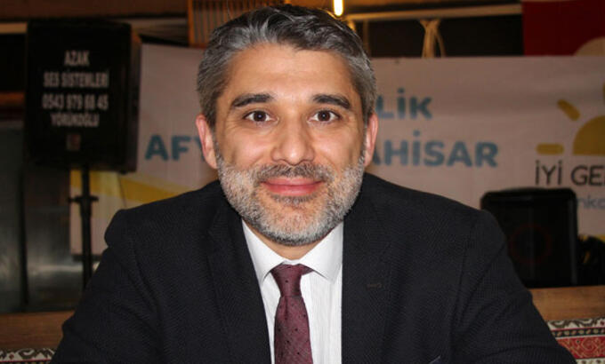 İYİ Partiyada daha bir İSTEFA
