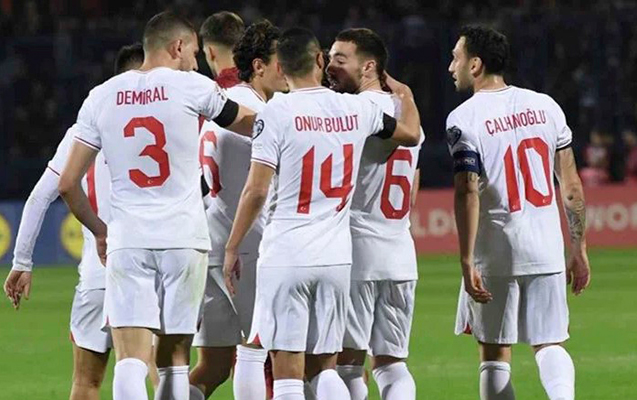 Türkiyə millisi Uelsə qarşı