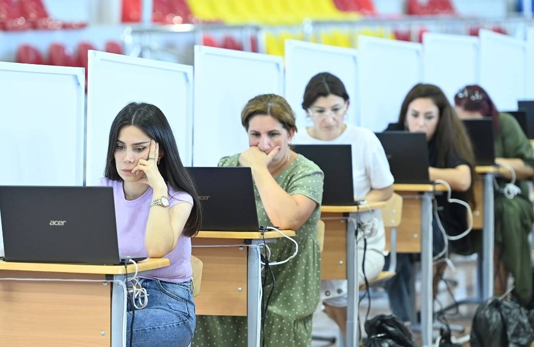 Müəllimlərin sertifikasiya imtahanına START VERİLİR