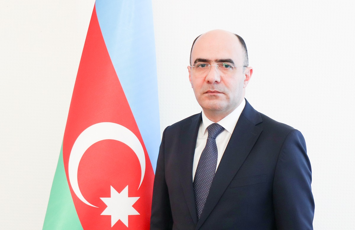 Satıcı mənim kim olduğumu bilmədi - Nazir müavini