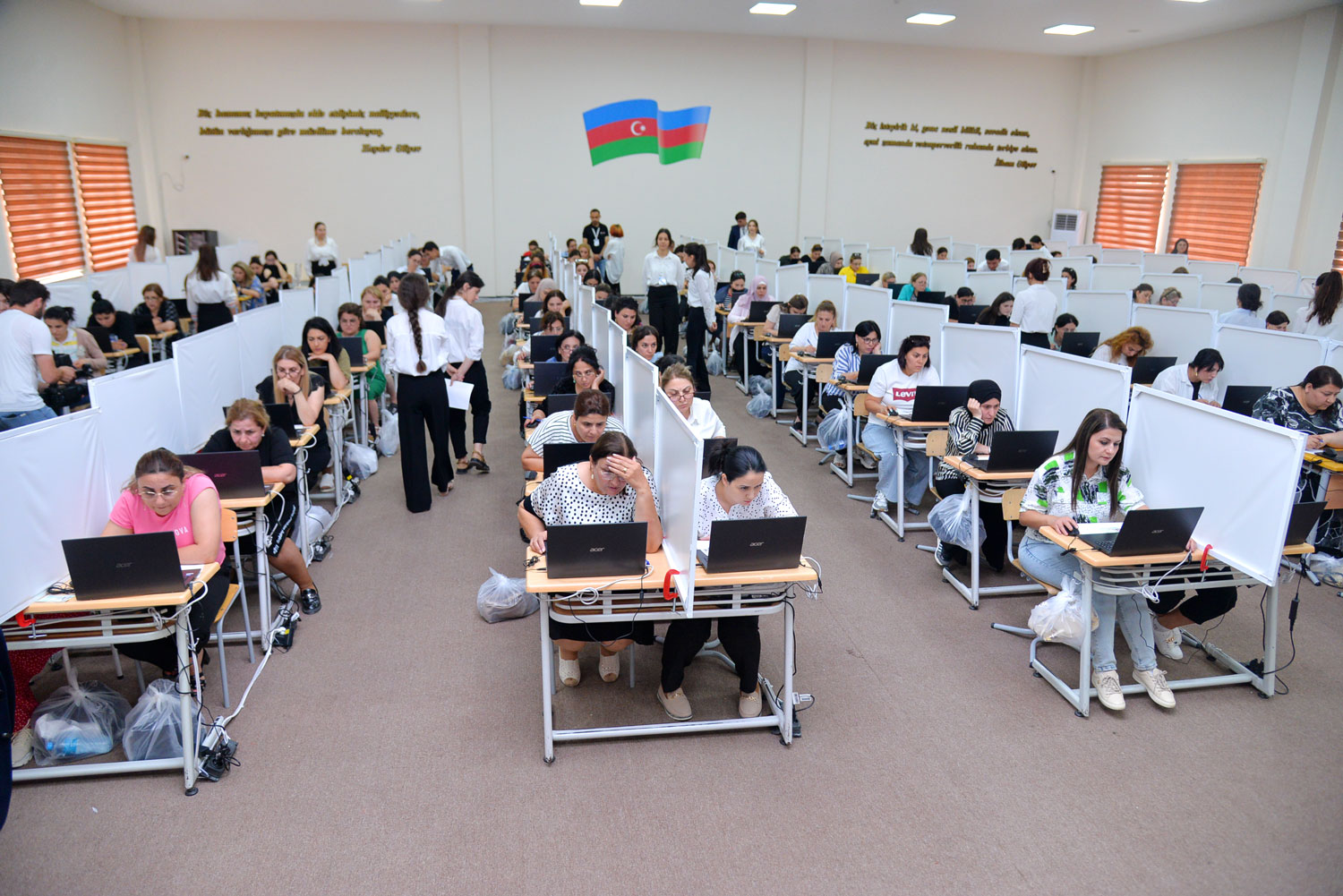 Bakıda sertifikasiya imtahanına 2 mindən çox müəllim cəlb olunacaq
