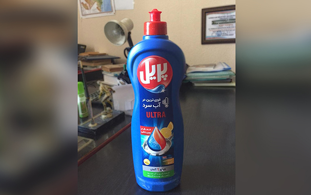 İrandan qaçaq yolla təhlükəli qabyuyan maye gətirilir - VİDEO