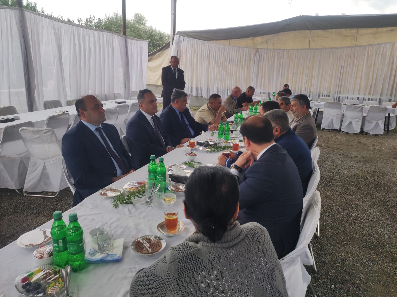 İcra başçısı şəhid atasının yas mərasimində iştirak edib