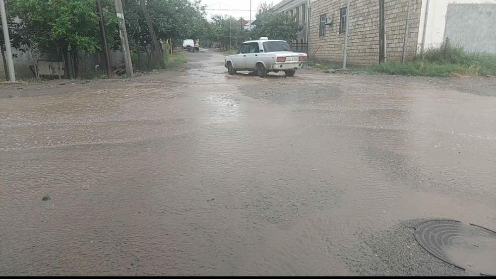 Güclü yağış Gəncədə problemlər yaradıb