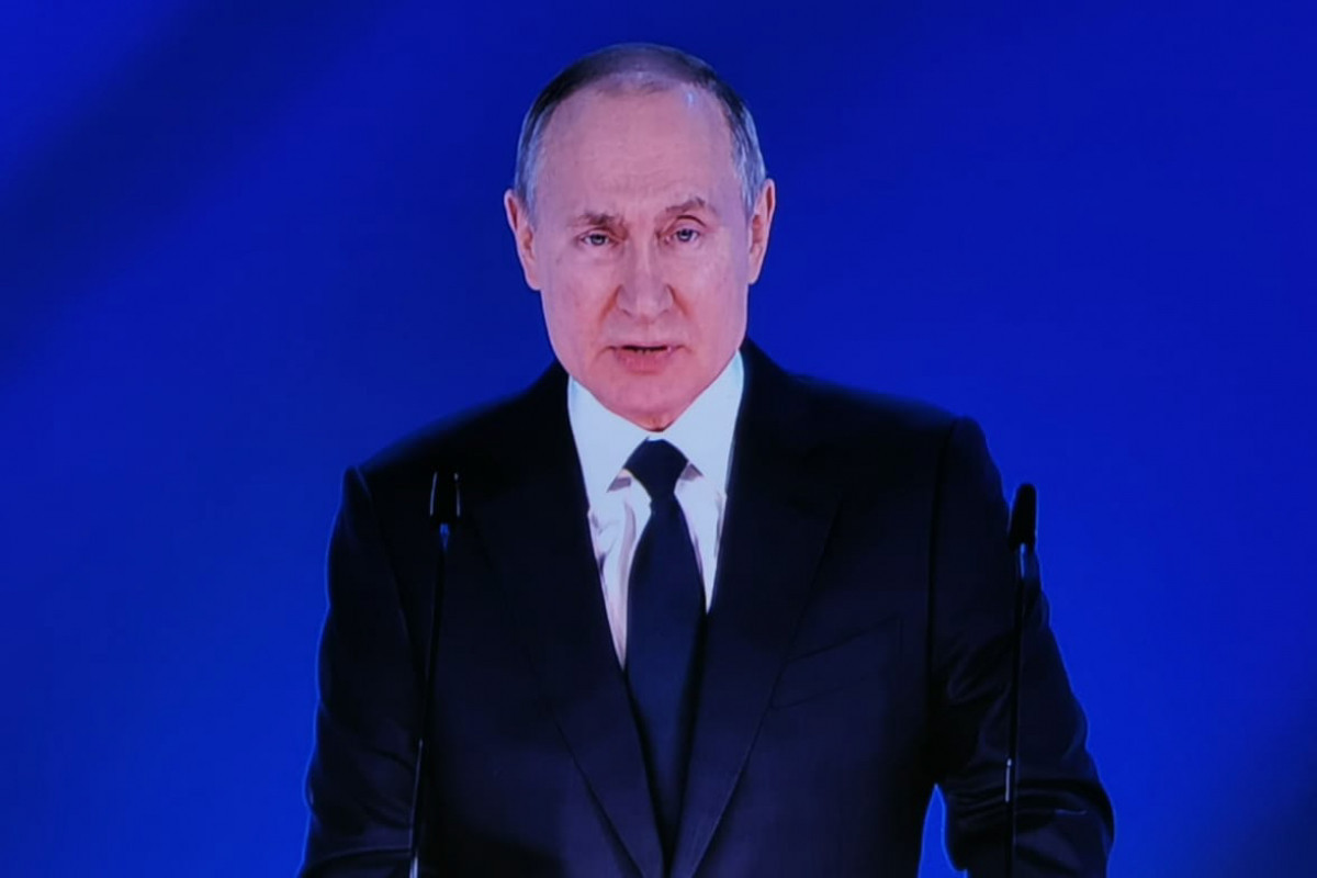 Putin Təhlükəsizlik Şurasını topladı, Şoyqu son xəbərləri çatdırdı