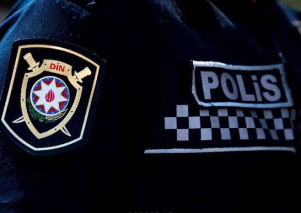Bakıda polisi maşın vurdu