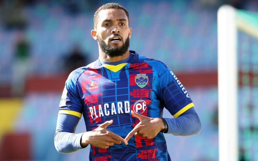 “Qarabağ” yarım milyon avroya futbolçu transfer edir