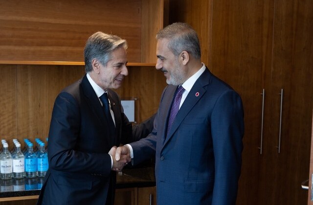 Hakan Fidan Blinkenlə Rusiyadan danışdı 