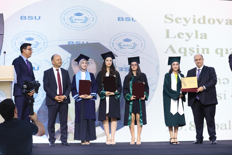 Bakı Slavyan Universitetində Məzun Günü - FOTOLAR