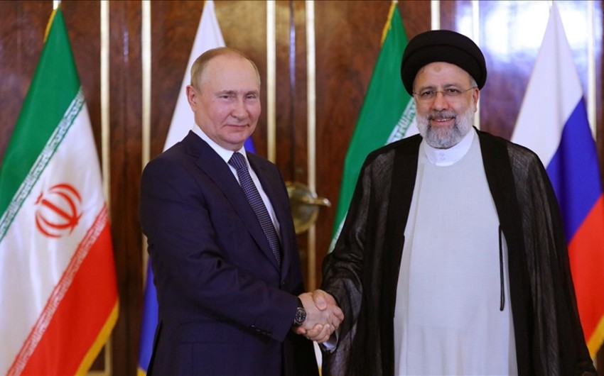 Rəisi dəstək üçün Putinə zəng vurdu