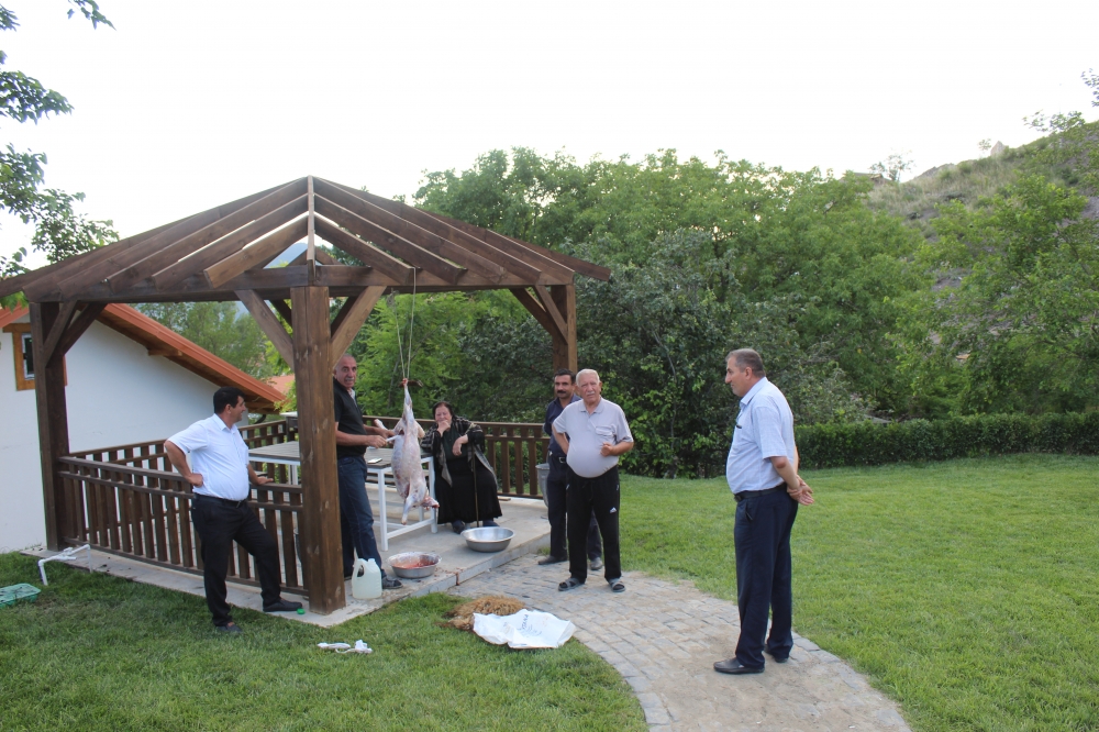 Deyiləndən 31 il sonra Laçında kəsilən qurban - FOTO