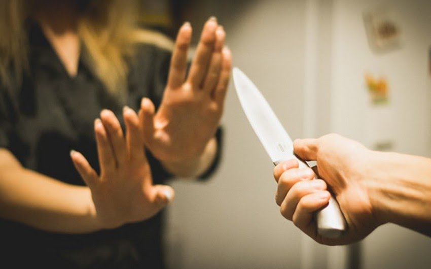 34 yaşlı kişi arvadını və özünü bıçaqladı 
