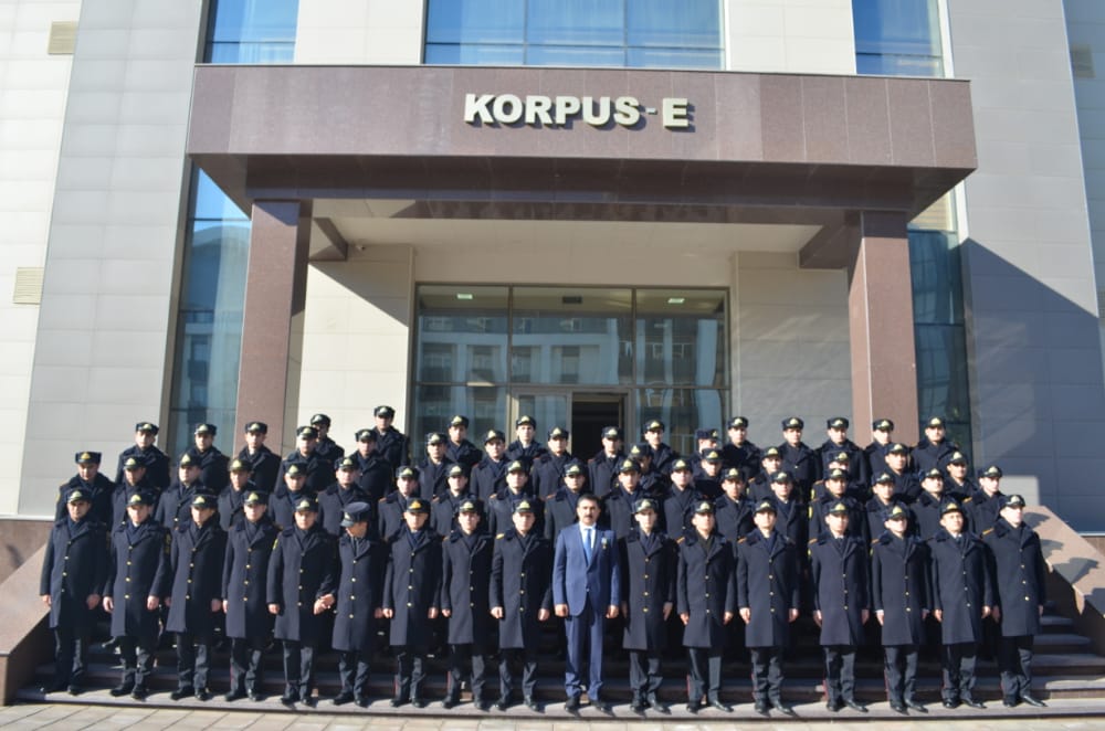 Milli Qəhrəmandan polislərimizə TƏBRİK