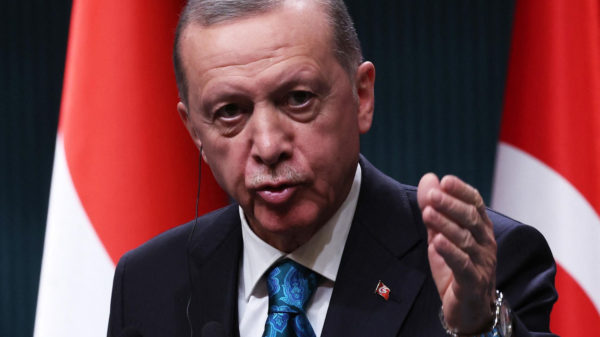 Ərdoğan hökuməti TOPLADI