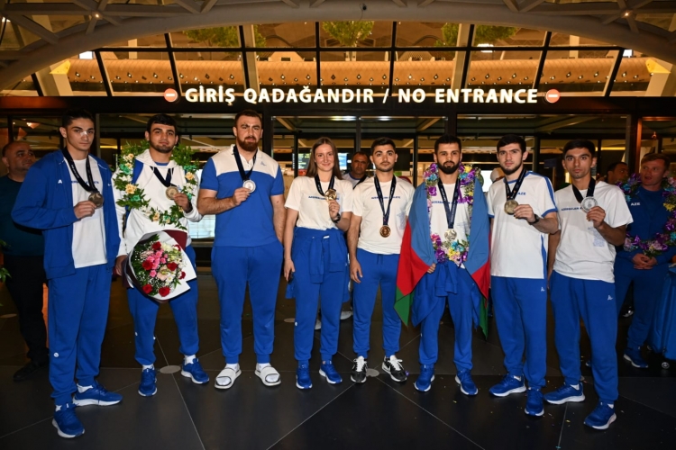 İdmançılarımız Vətənə qayıtdılar - FOTO