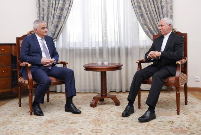 Paşinyanın müavini İran səfiri ilə görüşdü