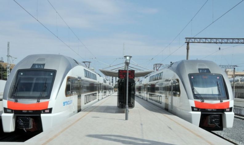 Dəmir yolları ilə sərnişindaşıma 52 % artıb - ADY