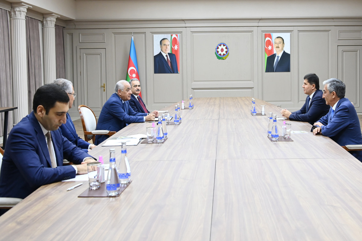 Əli Əsədov tacikistanlı nazirlə görüşdü