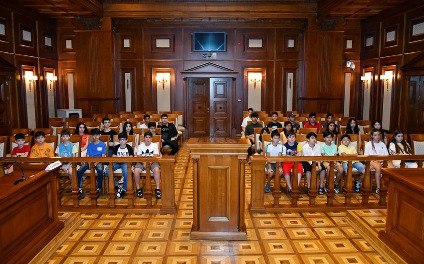 Ali Məhkəmədə şagirdlər üçün “Açıq qapı” günü