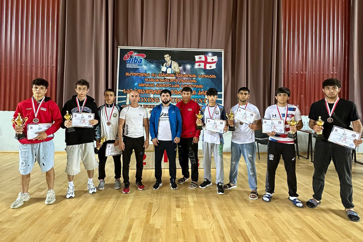 Boksçularımız Gürcüstanda 7 medal qazandı 