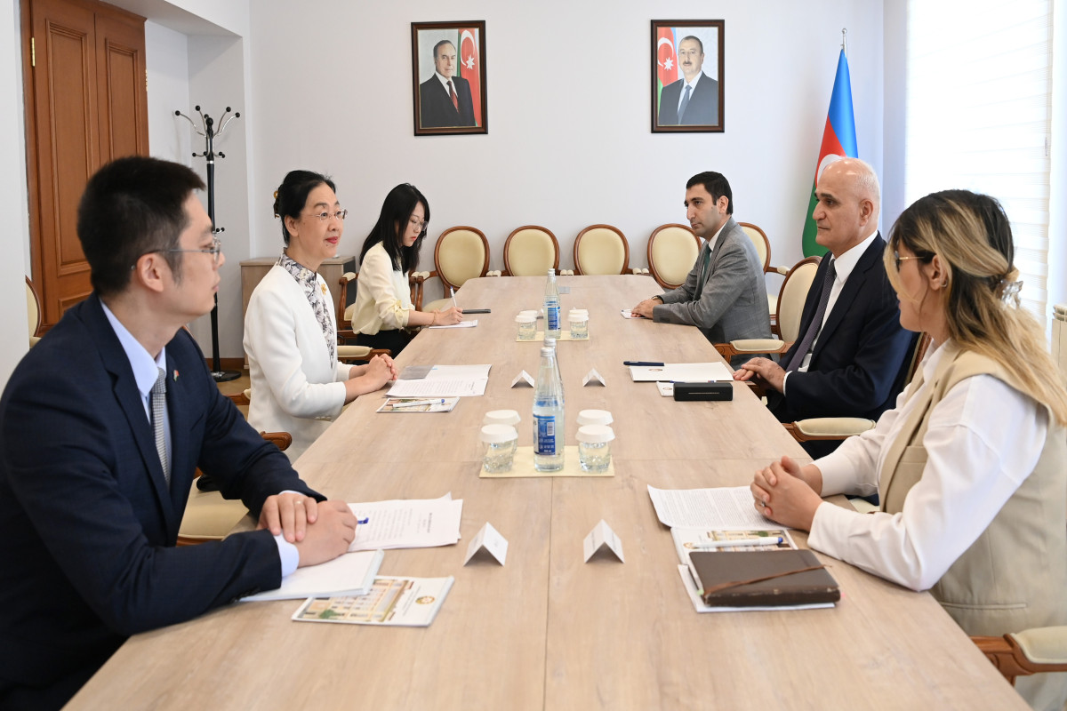 Şahin Mustafayev Çin səfirilə danışıqlar apardı