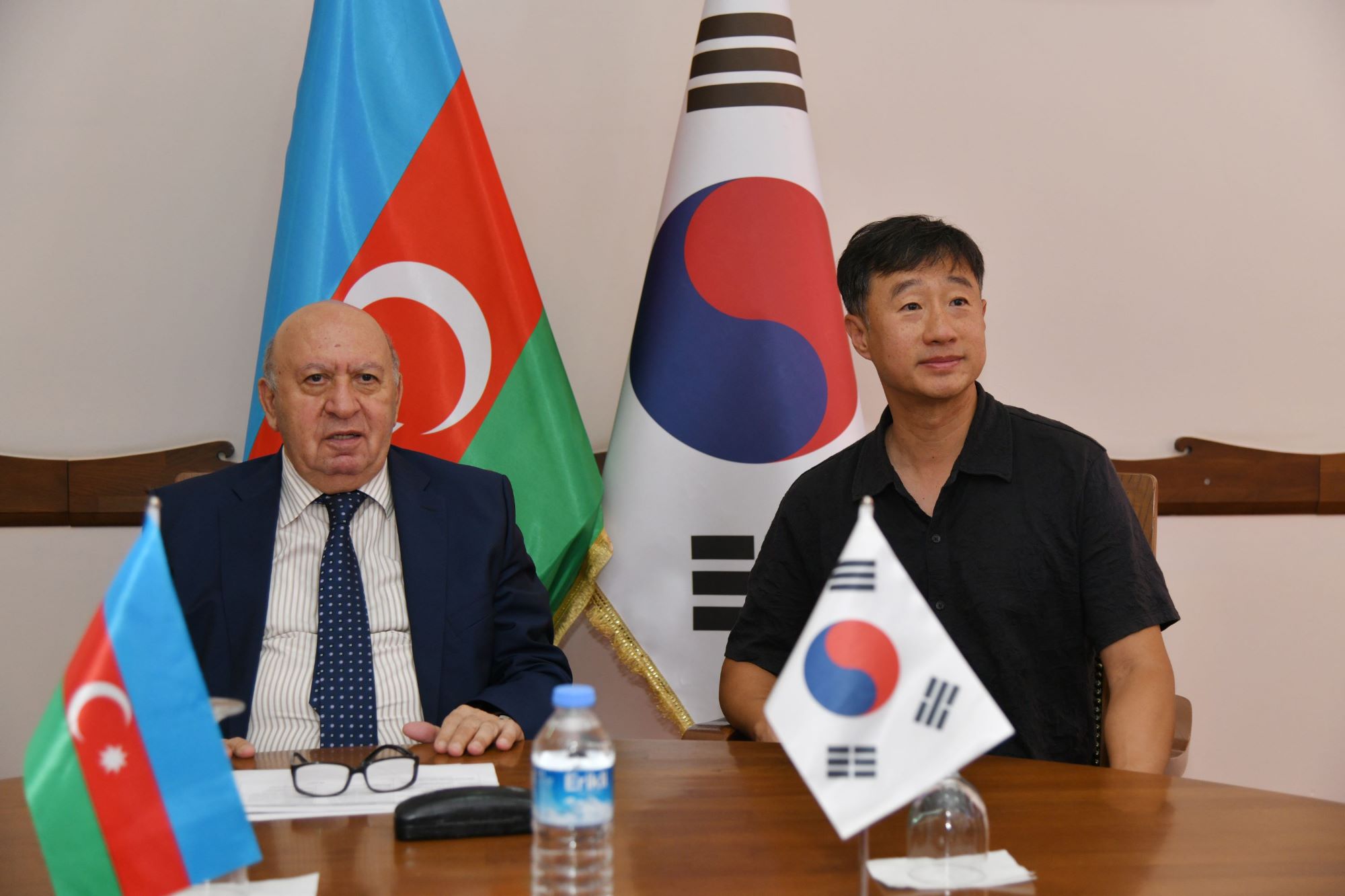 BMU-nun rektoru Koreyalı müəllimlərlə görüşüb - FOTOLAR