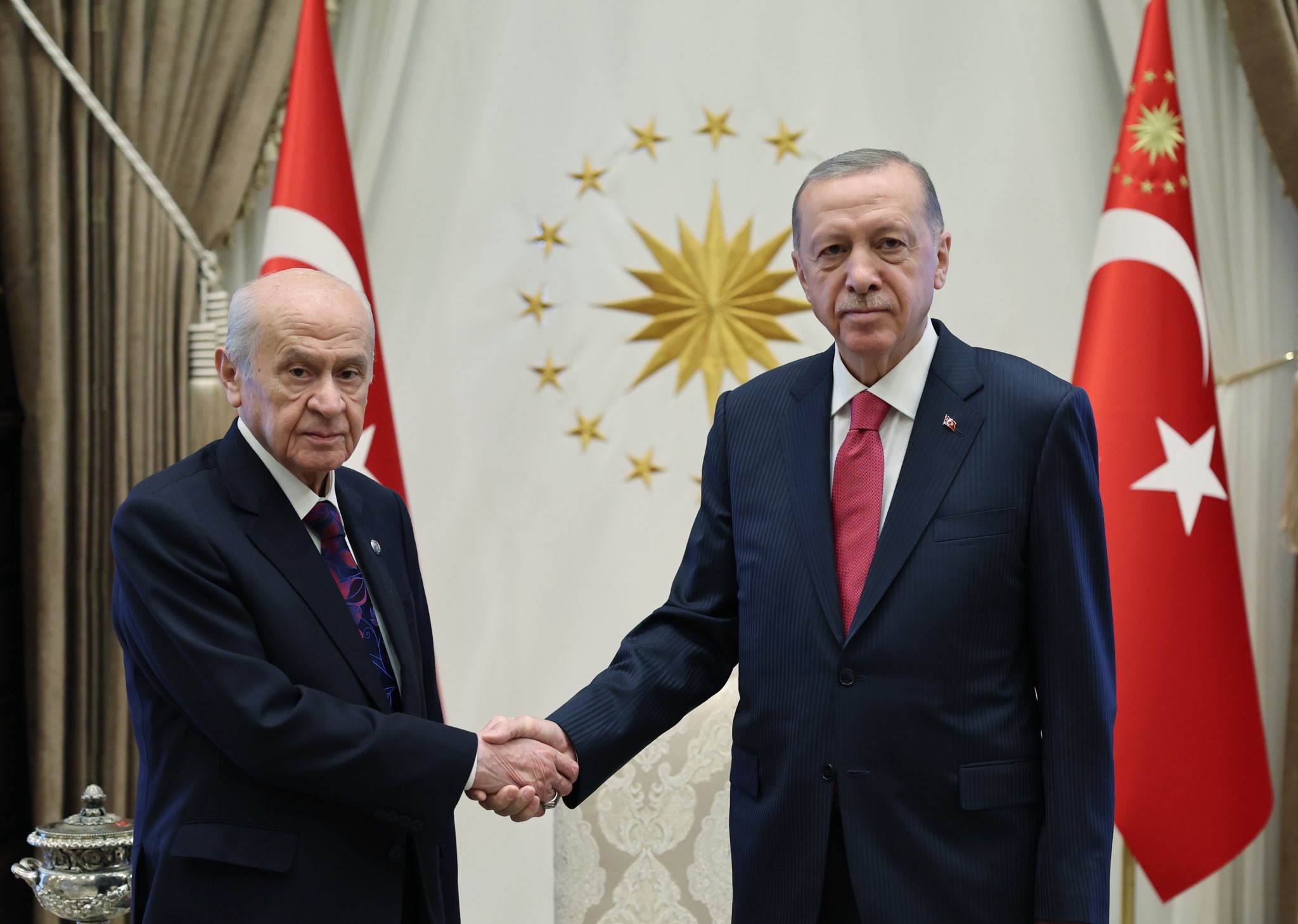 Ərdoğan Bahçeli ilə görüşüb