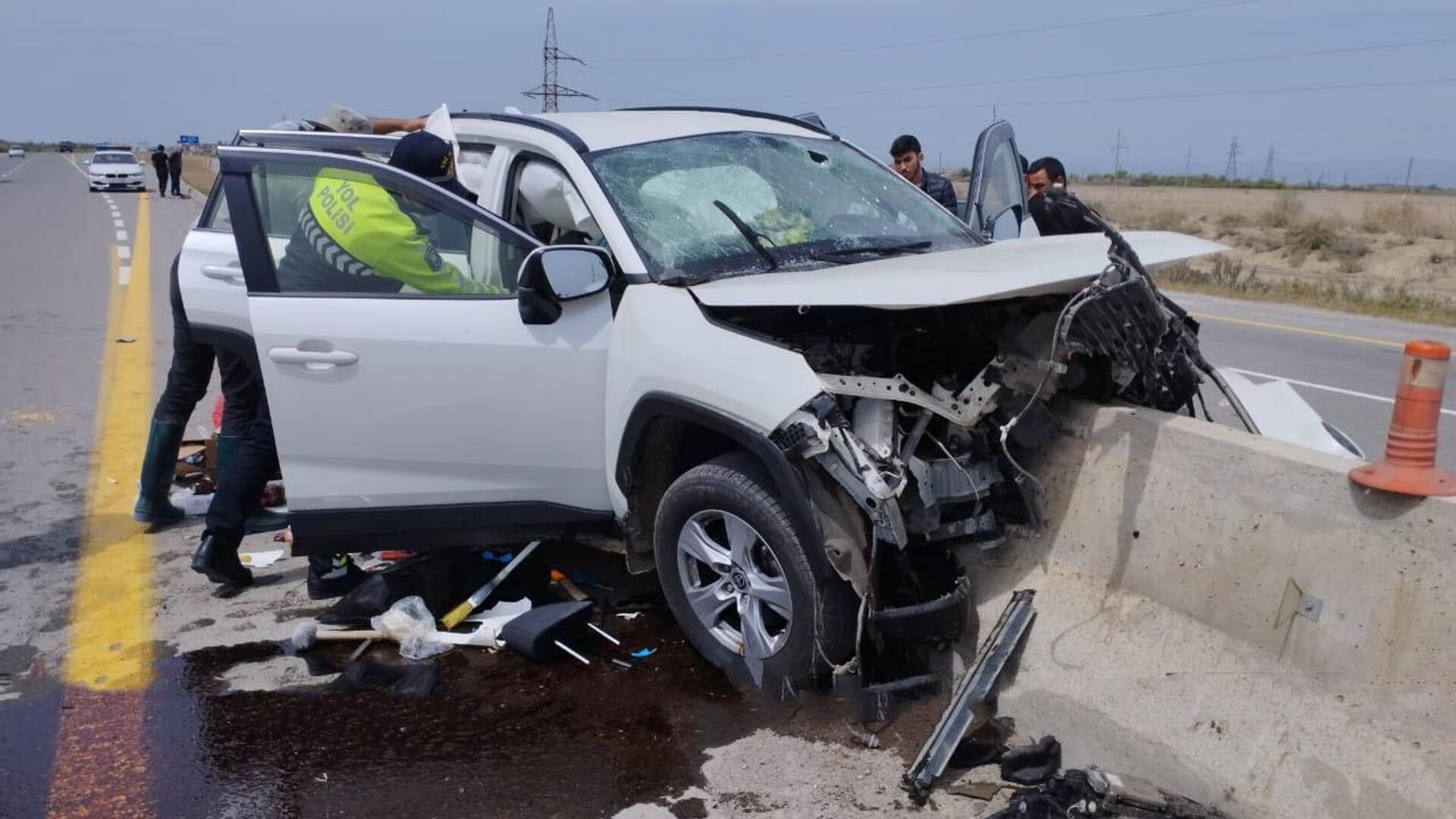 Dünən yol qəzalarında 5 nəfər ölüb